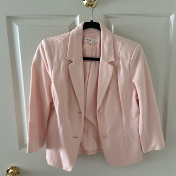 Cute pink blazer - Picture 1 of 2